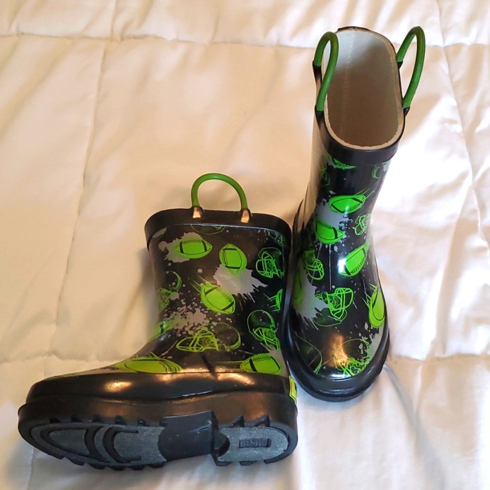 *** SOLD *** Western chief toddler boots